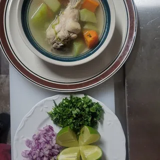 Caldo de Pollo