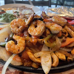 Steak, Chicken &amp; Shrimp Fajitas for 2