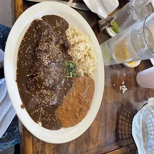 a plate of mexican food