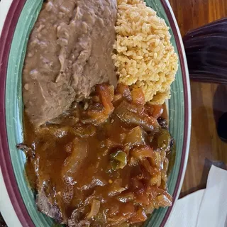 Bistec o Pollo a La Mexicana
