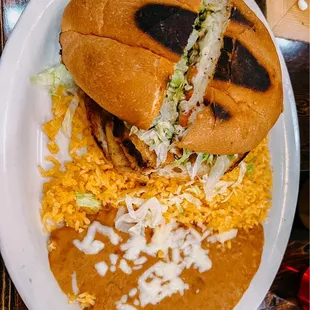 Torta de milanesa de pollo