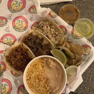 FRIJOLES FRITOS (Refried beans)