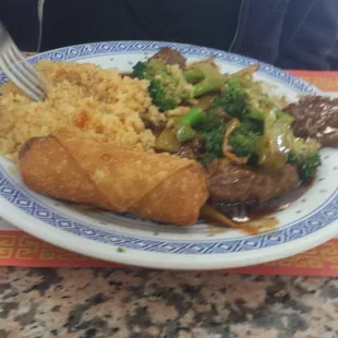 Broccoli beef lunch special