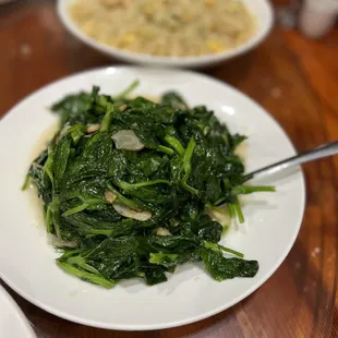 Snow pea leaves and garlic