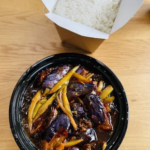 Garlic eggplant for takeout