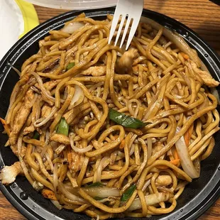 Chicken lo mein