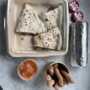 Kids Quesadilla carne, and Churritos