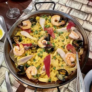 Paella Marinera (2-3 People)