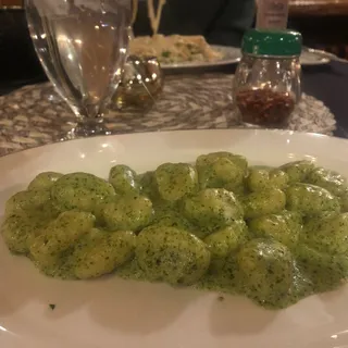 Gnocchi Pesto