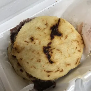 Pupusas de Chicharrón y queso, frijol y queso