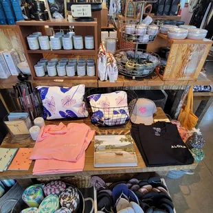Lots of gift items