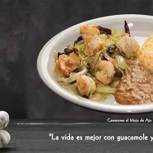 Shrimp with garlic sauce, organic onion and butter