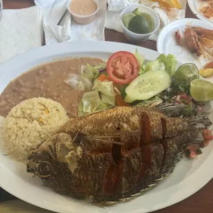 23. Mojarra Frita