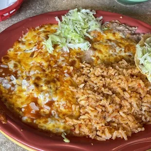 #12 combination - shredded beef taco and a cheese enchilada