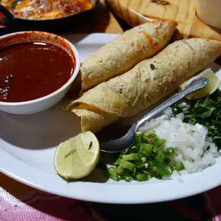 Taco de Barbacoa de Chivo