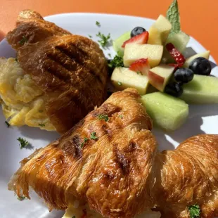 Egg croissant