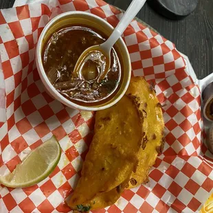 Quesa birria