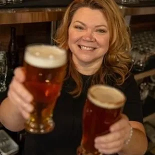 10 taps of craft beer, with unique styles/changing frequently.