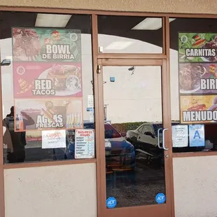 the outside of a restaurant