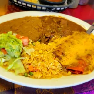 a plate of mexican food