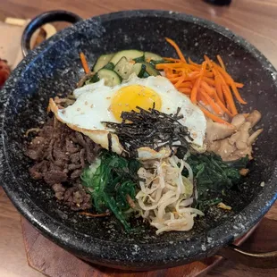 Dolsot Bibimbap