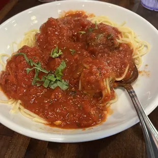 Spaghetti with meatballs