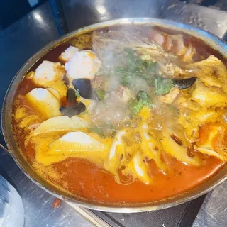 Signature Spicy Hot Pot