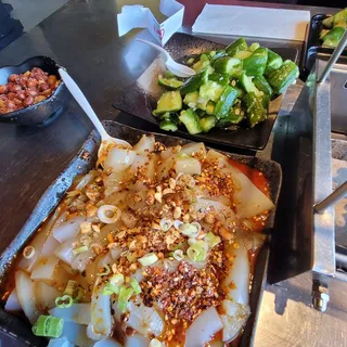Jelly Noodle with Chili Sauce