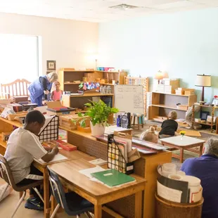 Guidepost Montessori at Leawood
