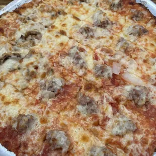 Sausage, onion &amp; mushroom pizza