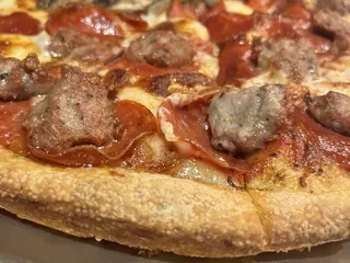 Longos Pizza - Mentor Ave