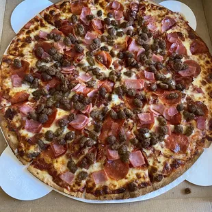 XLarge The Meaty - Round Hand Tossed Thin Crust Pizza