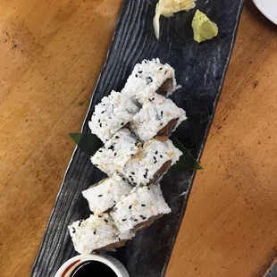 spicy tuna roll