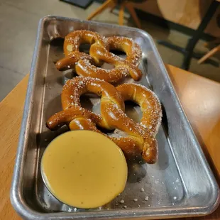 Pretzel and cheese dip