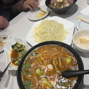 ramen and noodles, food