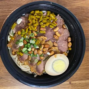 C3. GRN with Marinated Beef and Golden Crispy Pork