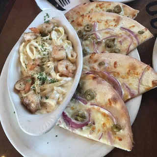 Shrimp Alfredo Pasta Insalata