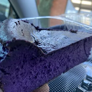 Ube basque. Heese Ube Basque Burnt Cheesecake