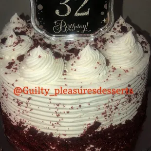 Red velvet cheesecake