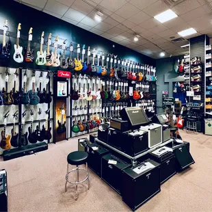 Guitar center amps and guitars