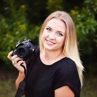 Samantha D.