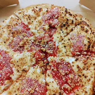 STRAWBERRY CHEESECAKE DESSERT PIZZA