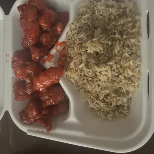 Sweet n sour chicken with fried rice. Super crispy and fresh.