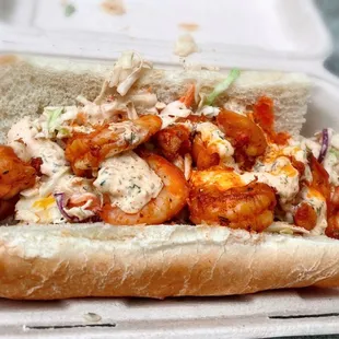 Shrimp Po&apos;Boy