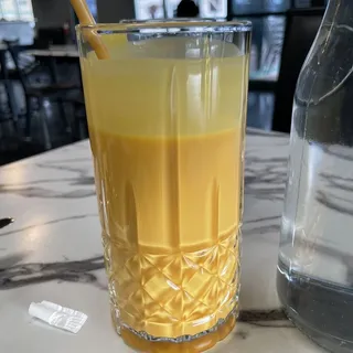 MANGO LASSI