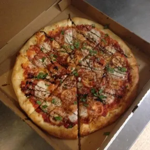 Margarita Pizza With a Balsamic Glaze