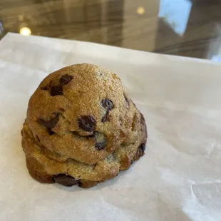 Choc cookie 3.50 each. Makbe 50 chips per cookie