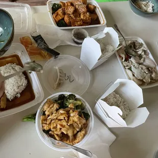 Sesame tofu, 32. Chicken with Broccoli, White Rice, 82. Roast Pork Fried Rice