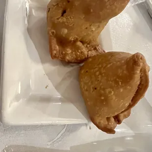 A01. Vegetable Samosa