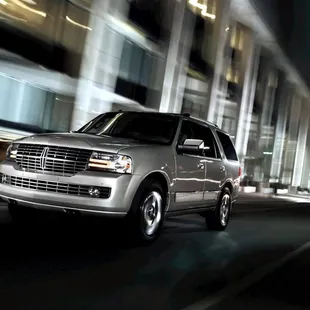 Lincoln Navigator Long Wheelbase